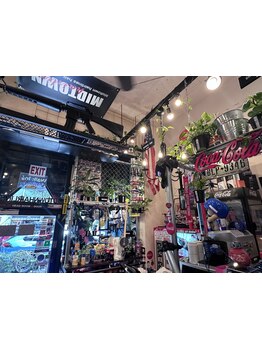 【関内・日本大通り】4席のみの小規模サロン。髪の悩みをお持ちの方はぜひ一度ご相談ください☆