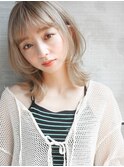 イヤリングカラー　ボブ　大人かわいい　フェザーバング