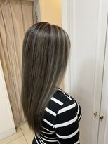 リアン(Lien)&nbsp;グレージュ×ハイライト