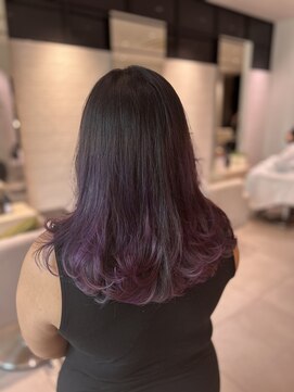 ステア ケース(stair case) グラデーションカラーラベンダーグレー髪質改善トリートメント