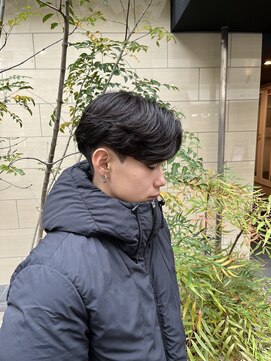 シーンバイラッド ヘルム(SCENE by RAD helm) ニュアンスパーマ センターパート