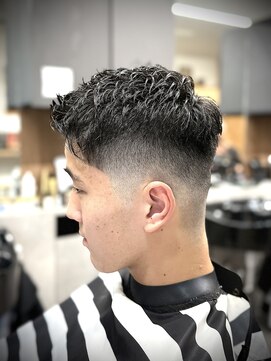 フジヤマバーバーショップ エビス(FUJIYAMA BARBER SHOP ebisu) fade【ebisu】