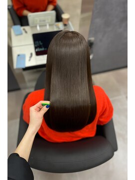 【CYNTHIA/irisu】ココアベージュ /波巻きツイストスパイラル