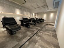 ヴィオットバイサロン(Viot by Salon)の雰囲気（フルフラットのシャンプー台でリラックス[髪質改善/縮毛矯正]）