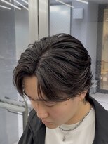 オーバル ジングウマエ(OVARL jingumae) フェザーパーマセンターパートシャドウパーマ