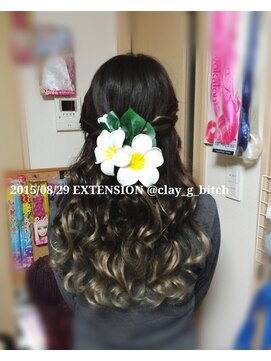クレイジービッチ(CLAY G BITCH) 【カジュアルアレンジ】エクステ グラデーション ヘアアレンジ