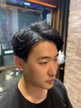 アールドボーテ 理容室(R de Beaute) 落ち着いた雰囲気を醸し出すキレイ前下がりスタイル<理容室>