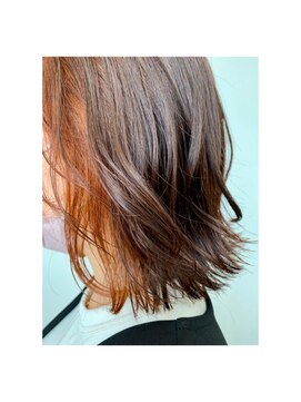 エヌ(Nn) オレンジブラウン