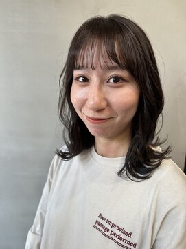 シーン(seen.) 暗髪カラー