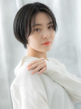 ドクターズサロン LAB 小山店 センターパートアッシュブラックショートボブi小山20代30代40代
