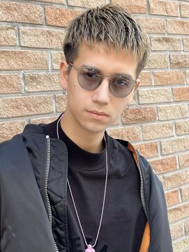 アーリー(Ali'i) クロップショートツイスト七三オールバックフェード刈り上げ