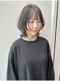 大人かわいい黒髪外ハネウルフレイヤーミディアム