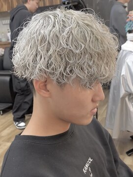 クロト 福岡本店(KUROT) ホワイトカラー