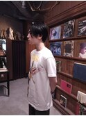 アンニュイな前下がりのショートスタイル