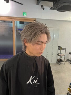 キング 高槻(K!ng) 縮毛矯正髪質改善ハイライトレイヤーカット高槻美容室エクステ