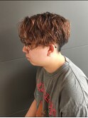 センターパートツイストスパイラルパーマ