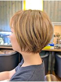 ショートボブ