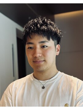 ビジョン 赤坂(vision) 若くなりすぎないニュアンスツーブロックショート