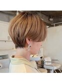 大人綺麗な小顔襟足スッキリショートボブ　30代40代50代