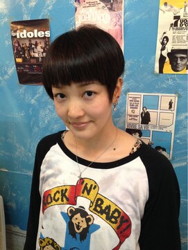 バルテイン(Hair Valtein) ダークツーブロックショート