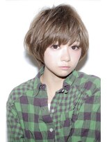 ショート流しか×バング×耳かけが、クールフェイスショート