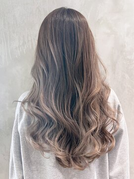 アイティーバイアルバム 藤沢店(IT by ALBUM) グレージュバレイヤージュ_カーキグレージュマッシュ_ba319671