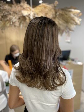 アヴァンス 京橋店(AVANCE) シャドウルーツ×ナチュラルベージュ