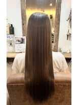 クオリア(QUALIA)&nbsp;艶髪ロング透明感カラー