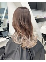 アライブ キチジョウジ(ALIVE Kichijoji)&nbsp;【ALIVE吉祥寺】ホワイトブロンドグラデーションカラー