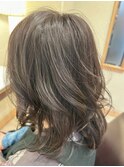 イノアカラー×カーキベージュ