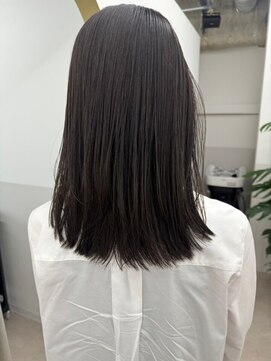 ロウ 町田(ROW) 働く大人女性の為のカット×カラー【ROW町田】