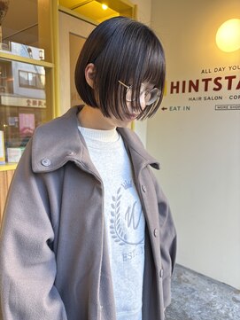 ヒントステーション(HINTSTATION) 〈浅草 半個室〉ミニボブ/オリーブベージュ