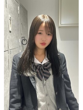 ムーン バイ ケンジ(moon by KENJE) sara/ダークグレージュ/顔まわりレイヤーカット/学生カラー