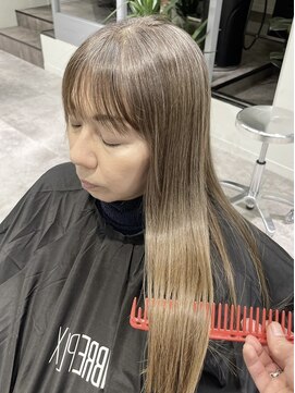 白髪ぼかしハイライト/ショートカット/40代50代/【西長堀駅】