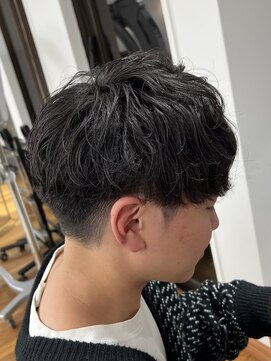 ザデイトウキョウ 表参道 青山(THE DAY TOKYO) MEN’S/波巻きツイストスパイラル/リバースセンターパート