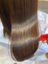 シキオリ(SHIKIORI)&nbsp;まとまりと艶感を引き出すヘアエステ