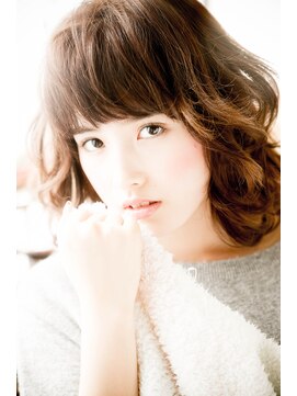 オハナ(ohana) 【ohana/表参道】小顔似合わせカット、ルーズなくせ毛風ミディ