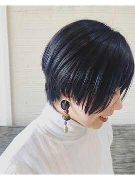 アンフィニー(Infini) ○○前下がり、ショートボブ○○