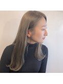 ハイトーングレージュ