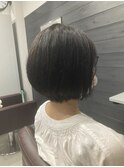 ナチュラル前下がりボブスタイル