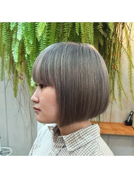 アクセヘアー 町田(acce hair) シルバーグレージュのブリーチカラー