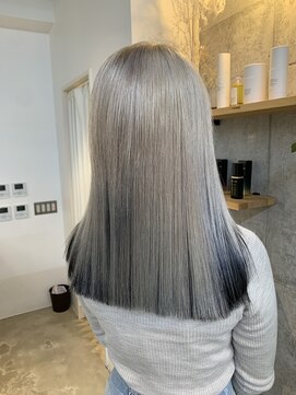 ポート バイ プライマル(port by primal) グレージュカラー/デザインカラー[千葉/千葉駅]