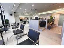 ソヨン 金山店(SOYON)の雰囲気（非日常空間でリラックスした開放的サロン(金山/金山駅/髪質改善)）