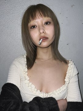 レコ 渋谷(LECO) Y2K レイヤーカット オン眉スタイル