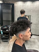 イーラ(era)&nbsp;短髪ツイスパパーマ/メンズ/刈り上げ/眉毛/ツイスト