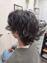 バセット バイ アルター 鎌取店(basset by aL-ter)&nbsp;MEN’S/リバースセンターパート/ニュアンスパーマ/鎌取