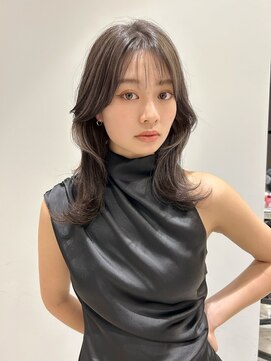 レア 渋谷(Le'a) ミディアムレイヤーカット顔周りカットくびれレイヤー韓国ヘア