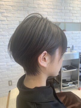 ヘア スパ ビューティー エールフォルム(HAIR SPA BEAUTY YELLFORME) 耳掛けショート