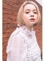 メーヴェ(Mowen)&nbsp;mowen×内巻きミディアム×ラフウェーブ×ブロンドカラー