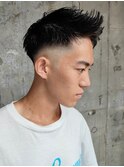 フェードカット ツーブロック アップバングショート 黒髪